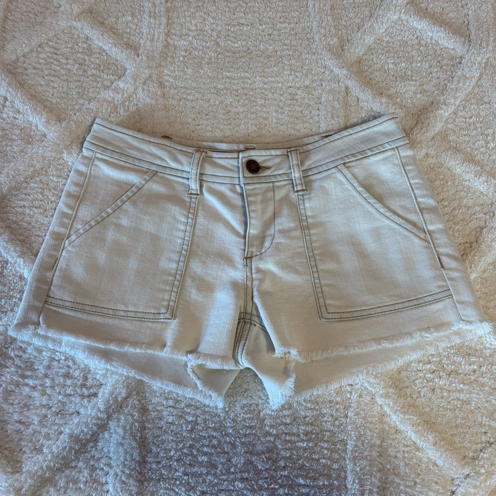 Women’s Low Rise Jean Shorts